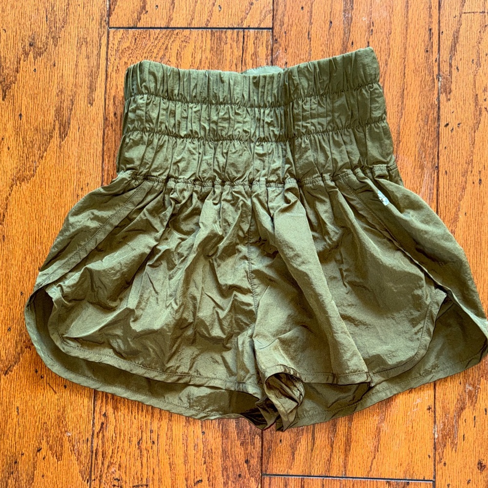 Cool army green color, never worn, sz. S FP Movement "The Way Home" shorts